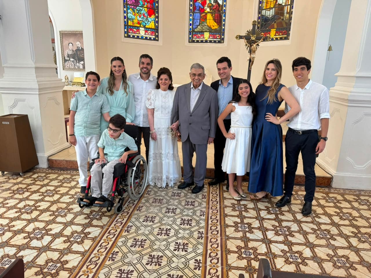 Garibaldi Filho e Denise Pereira celebram 50 anos de matrimônio com cerimônia religiosa