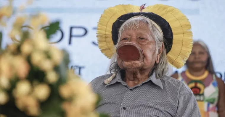 Cacique Raoni volta a ser internado na UTI em estado grave
