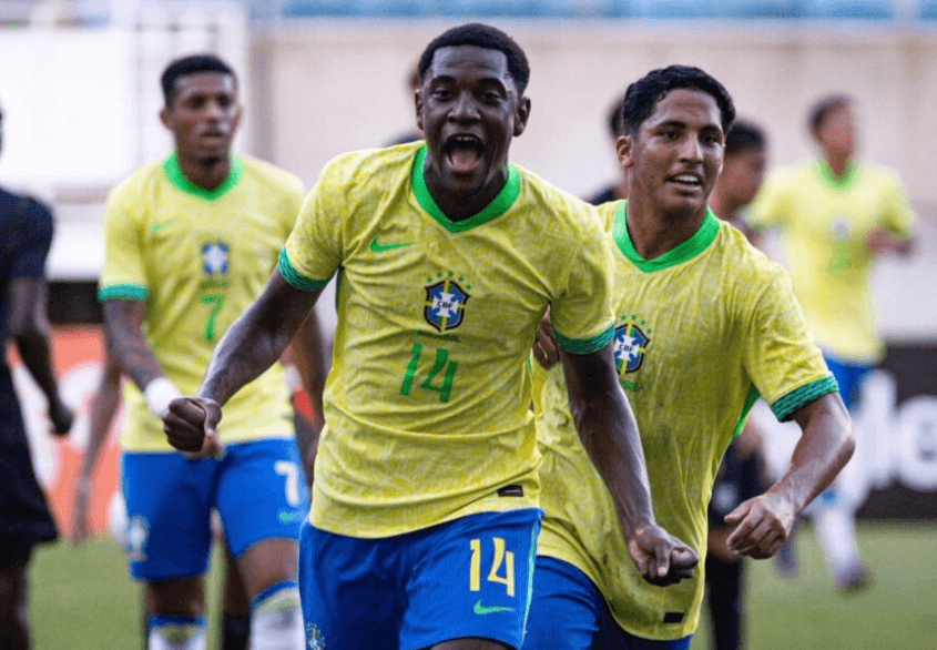 Seleção Brasileira sub-17 goleia EUA em amistoso na Arena das Dunas, em Natal