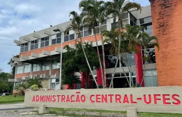 Universidade autoriza pesquisa que associa Bolsonaro a “cristofascismo” em estudo literário