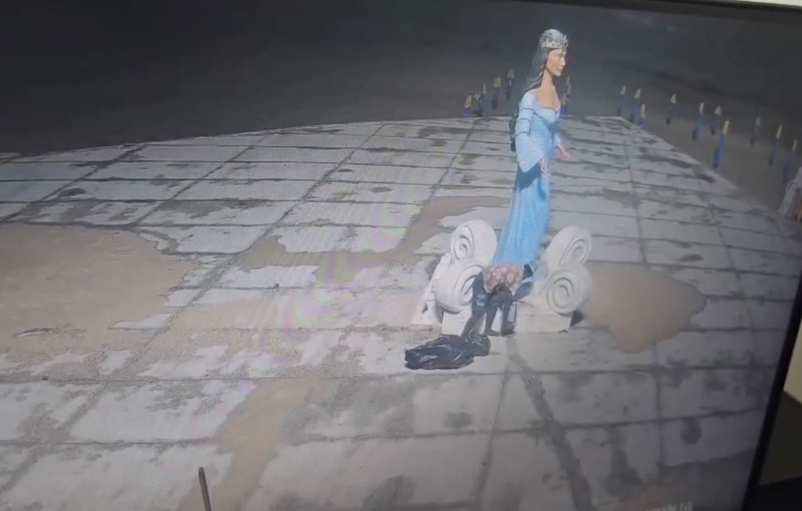 Iluminação da estátua de Iemanjá é furtada pela terceira vez na Praia do Meio