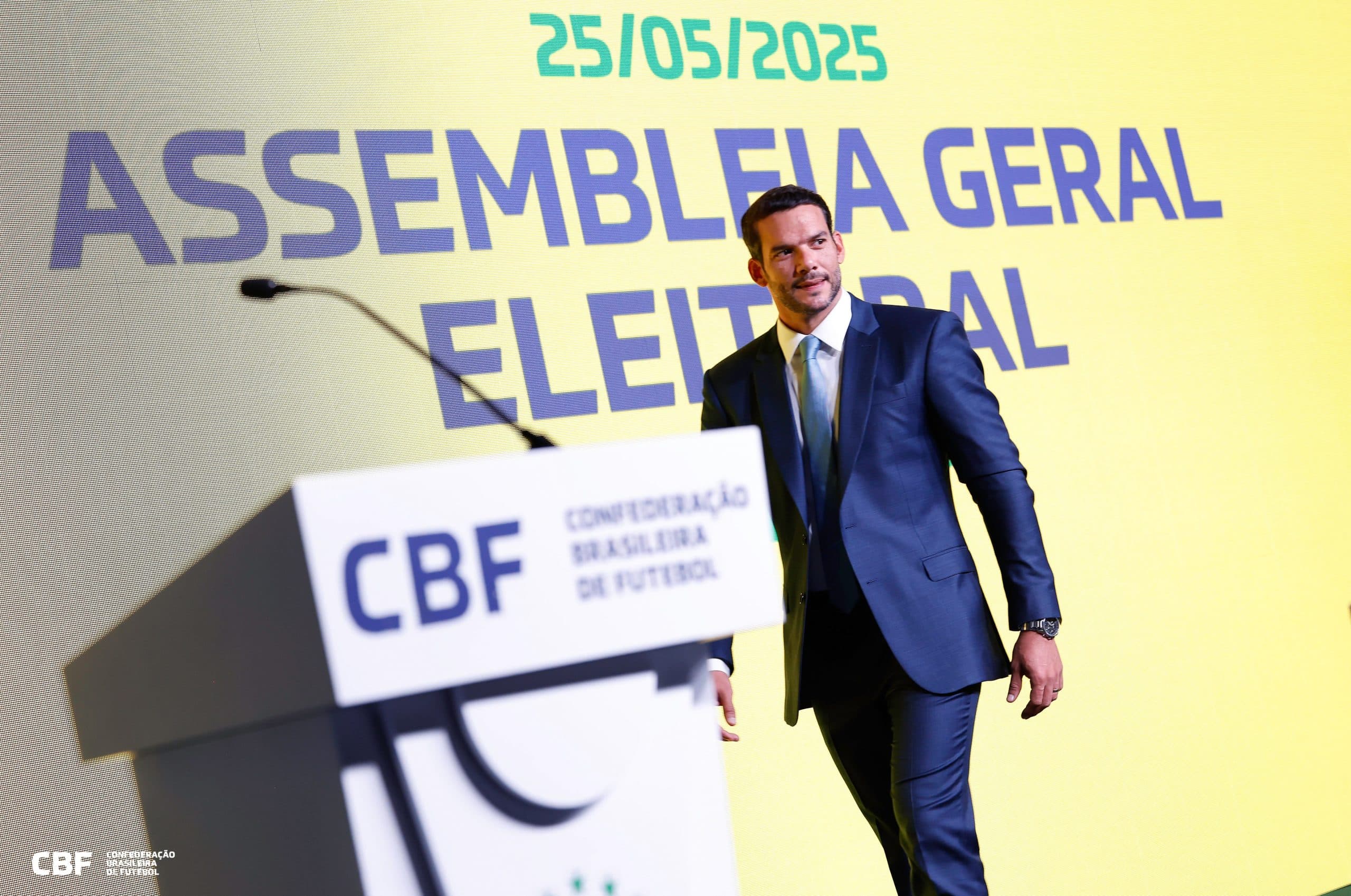 Presidente da CBF é acusado de bancar viagens de mulheres com dinheiro da entidade