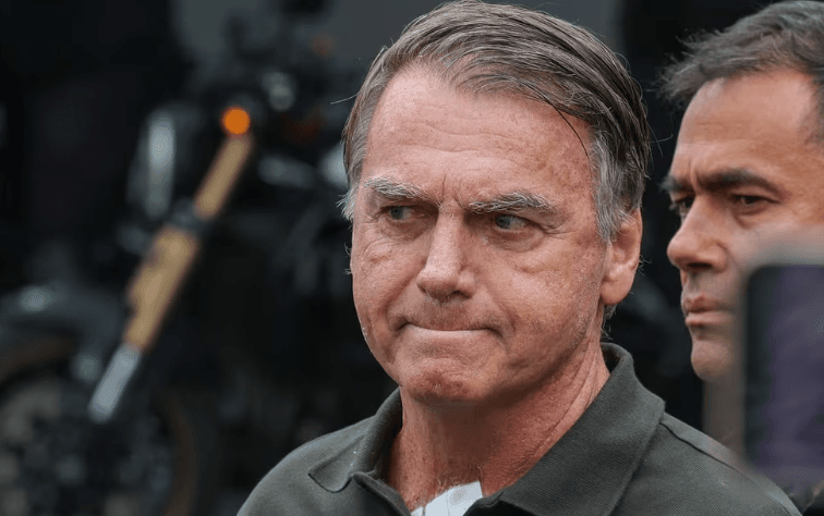 Defesa de Jair Bolsonaro cita quadro de saúde e precedente de Collor em pedido de prorrogação da prisão domiciliar humanitária