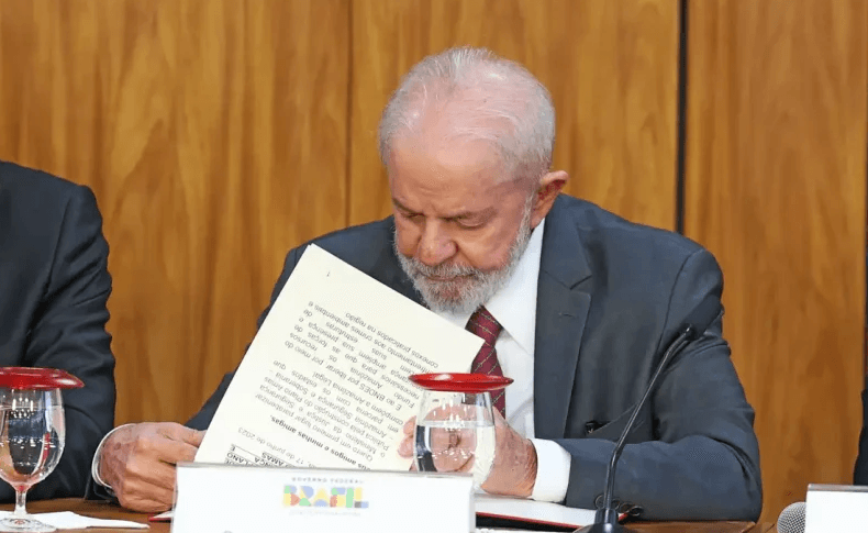 ANTES DA ELEIÇÃO: Governo Lula paga R$ 34 bilhões em emendas e bate recorde pré-eleitoral