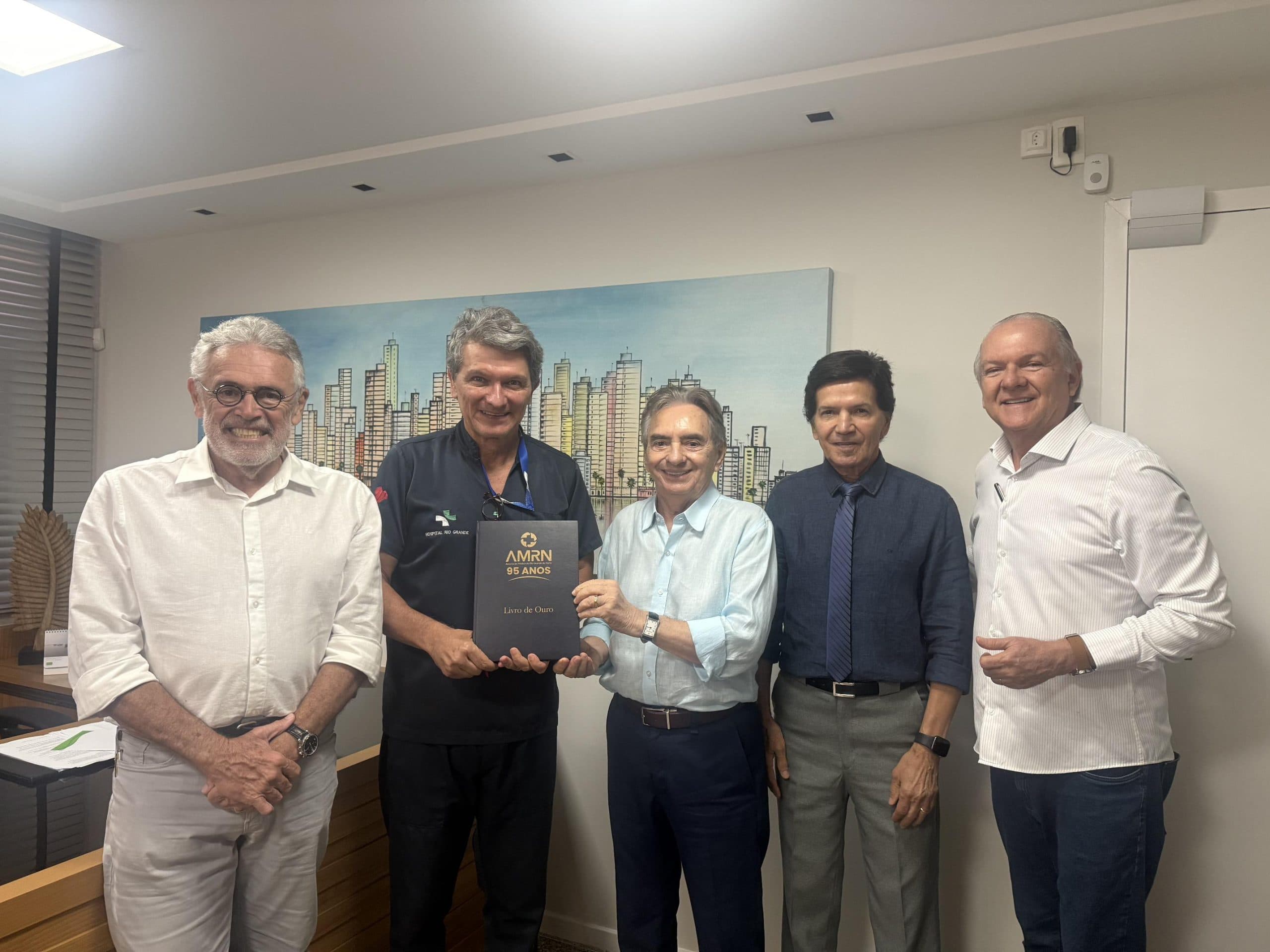 Sicredi RN reforça parceria histórica com a Associação Médica do RN