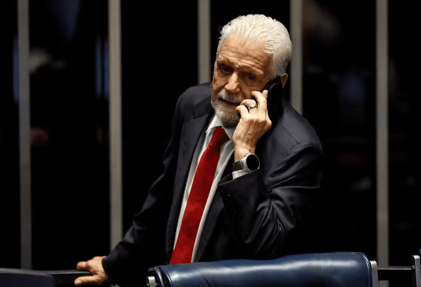 Jaques Wagner diz que falou com Lula e segue na liderança do governo no Senado: ‘Acho que não vai me tirar’