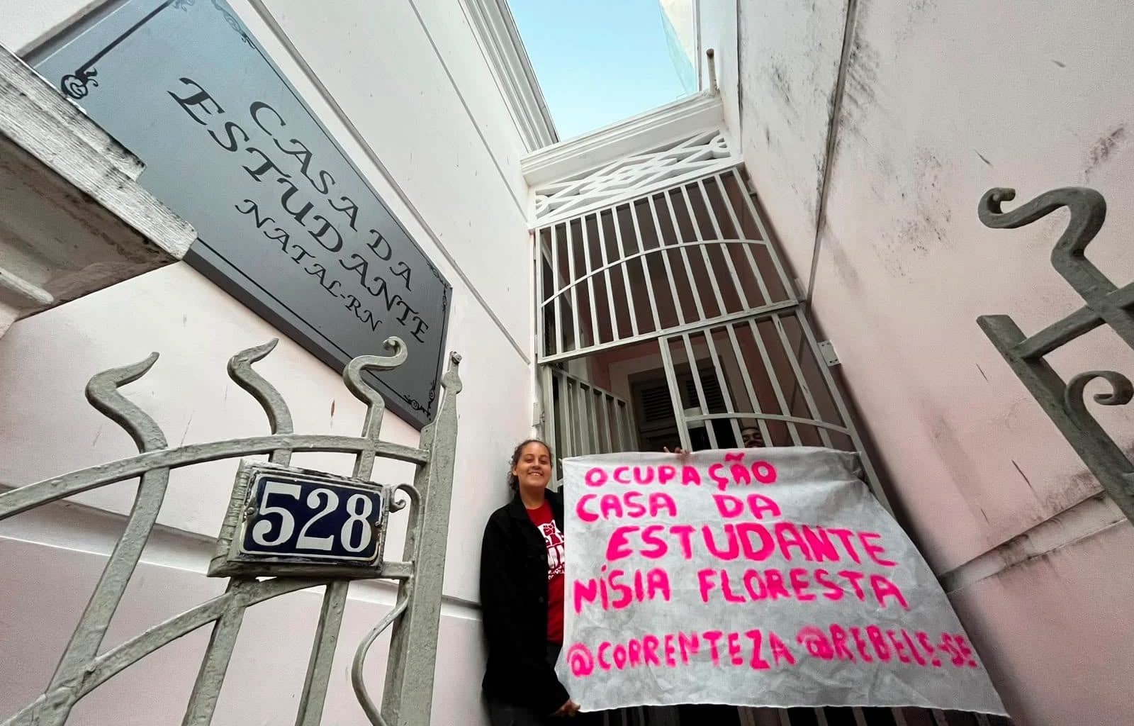 Governo do RN investiu R$ 450 mil na reforma da Casa da Estudante, mas prédio segue fechado 3 anos depois e foi ocupado por militantes ligados à esquerda