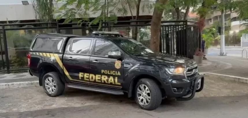 PF investiga rede de postos suspeita de ‘lavar’ R$ 7,6 bilhões e mira políticos do RJ