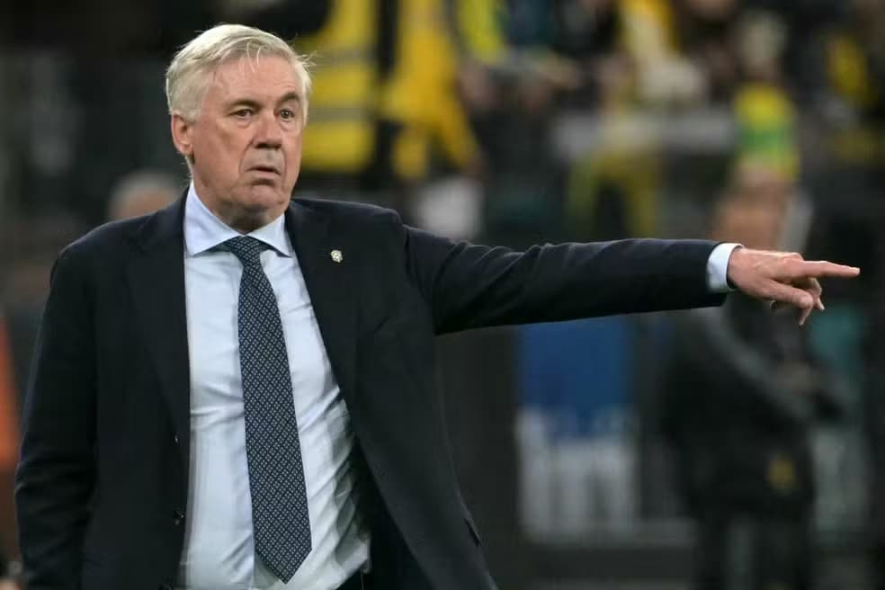 Ancelotti vai ganhar 20% de aumento no salário, mesmo após fracasso do Brasil na Copa