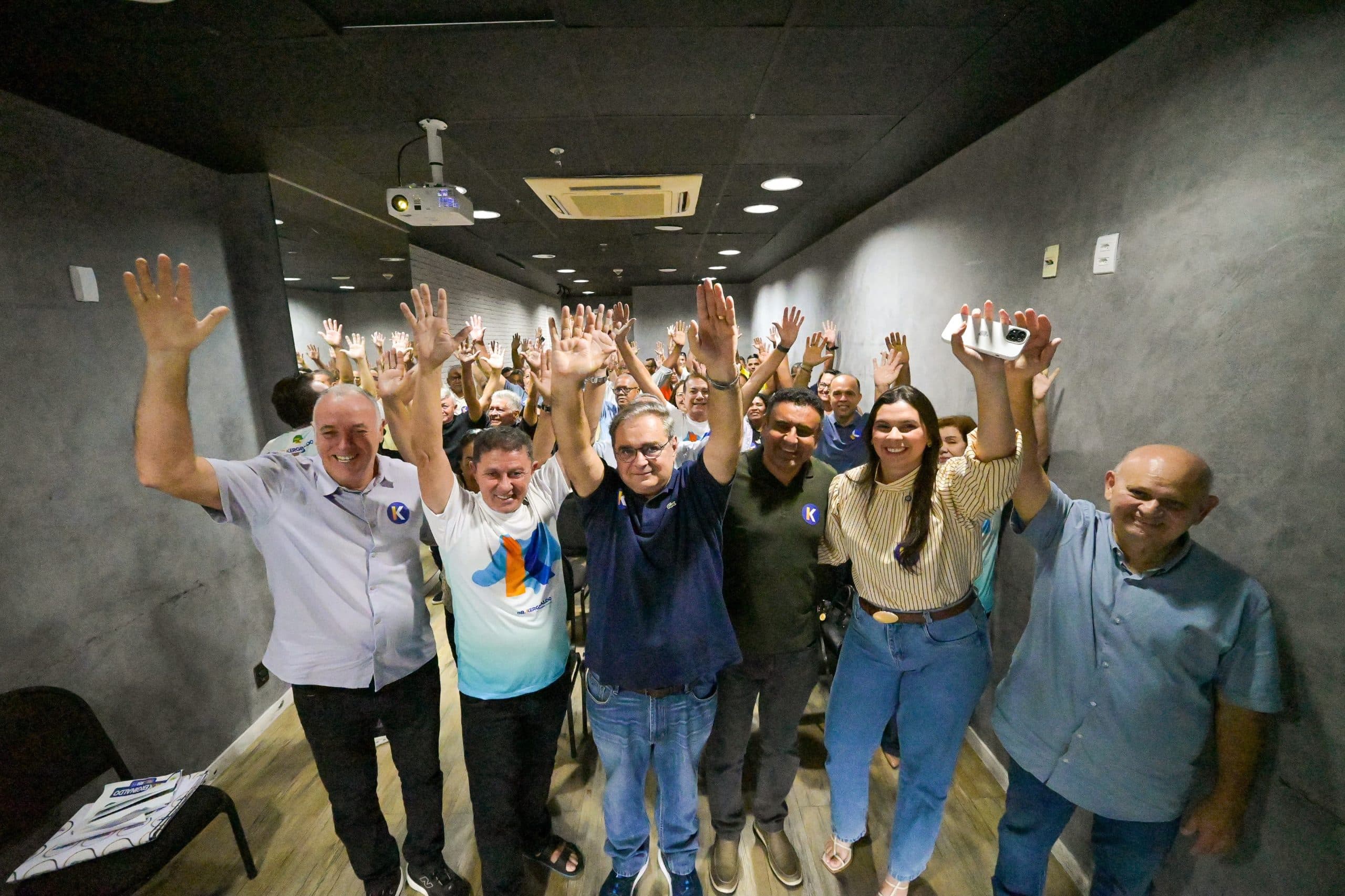 Álvaro Dias se reúne com mais de 50 lideranças de Natal em encontro promovido por Dr. Kerginaldo