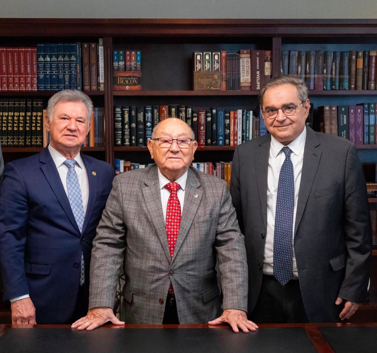 Em visita à Convenção Geral das Assembleias de Deus do Brasil em SP, Álvaro Dias estreita laços com o segmento evangélico, conquista apoio da Assembleia de Deus, e fortalece sua caminhada ao Governo do RN