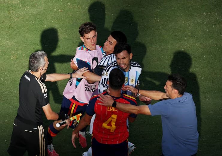 Fifa abre investigação contra a Argentina após confusão na final da Copa do Mundo