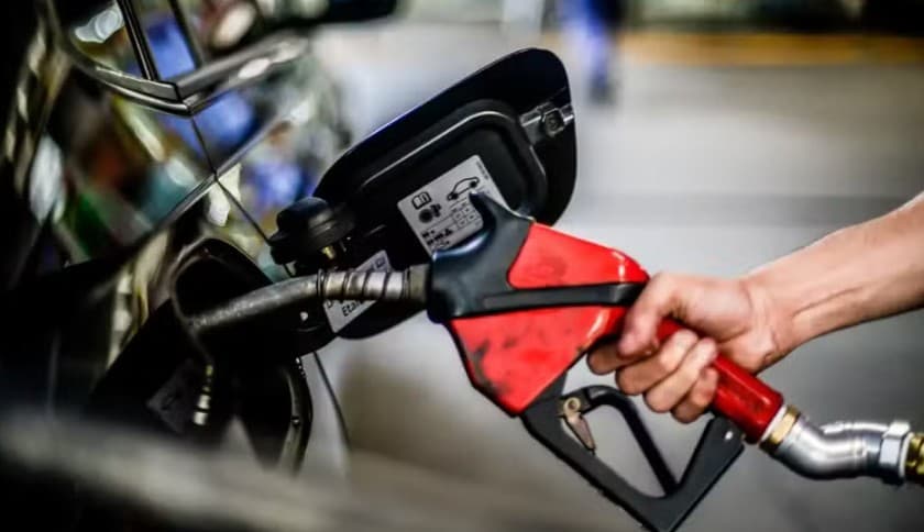 MPF pede na Justiça suspensão do aumento do etanol em 32% na gasolina e indenização de R$ 500 milhões por danos coletivos