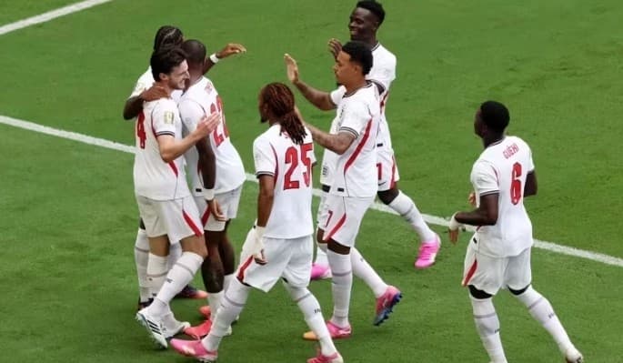 Inglaterra vence França por 6 a 4 em partida maluca e fica com 3º lugar na Copa