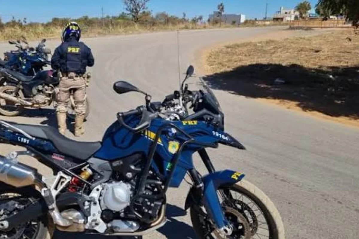 Jovem é preso após tentar furtar moto da PRF para "farmar aura" em João Pessoa