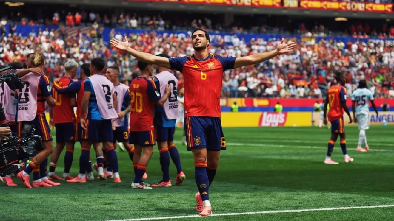 Com falha de goleiro, Espanha vence a Bélgica e vai à semifinal da Copa