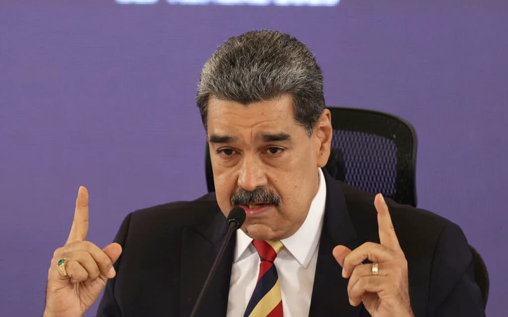 Juiz manda Maduro e chavistas pagarem 314 milhões de dólares