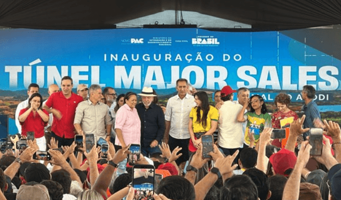 RN vira destaque na Folha de S. Paulo após Lula entregar obra hídrica sem chegada da água e citar "erro de cálculo"