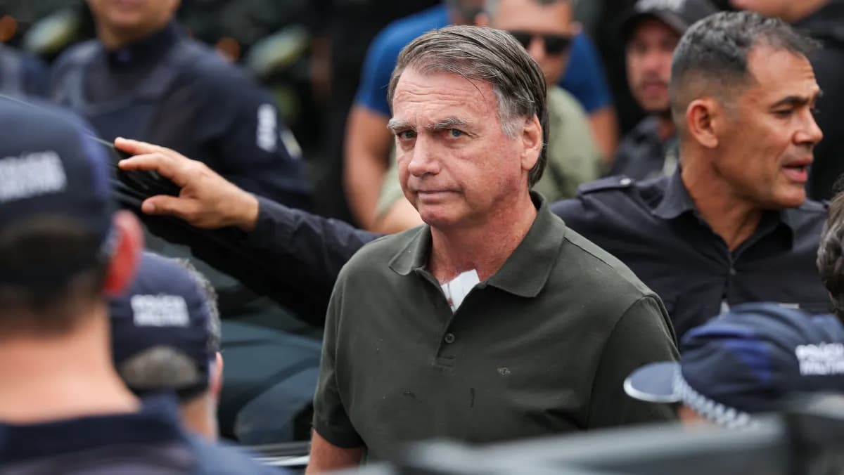 Alexandre de Moraes mantém prisão domiciliar humanitária de Bolsonaro