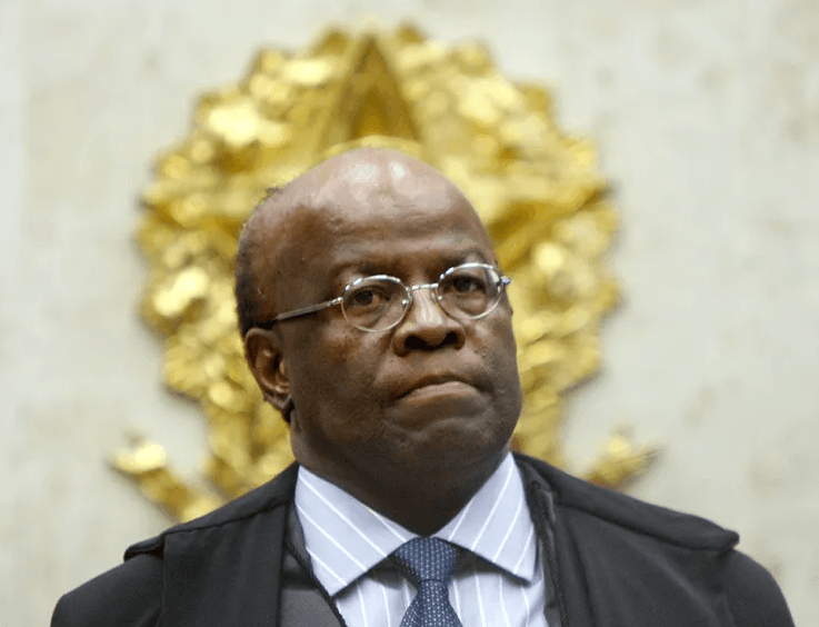 Ex-ministro do STF Joaquim Barbosa desiste da pré-candidatura à Presidência pelo partido Democracia Cristã (DC)