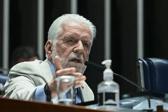 PF aponta investimento de R$ 167 mil de Jaques Wagner em CDBs no Banco Master em relatório enviado ao STF