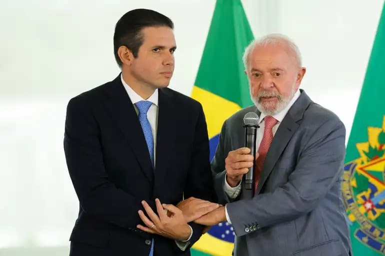 Lula nega apoio ao pai de Motta na Paraíba e ‘azeda' o clima com presidente da Câmara