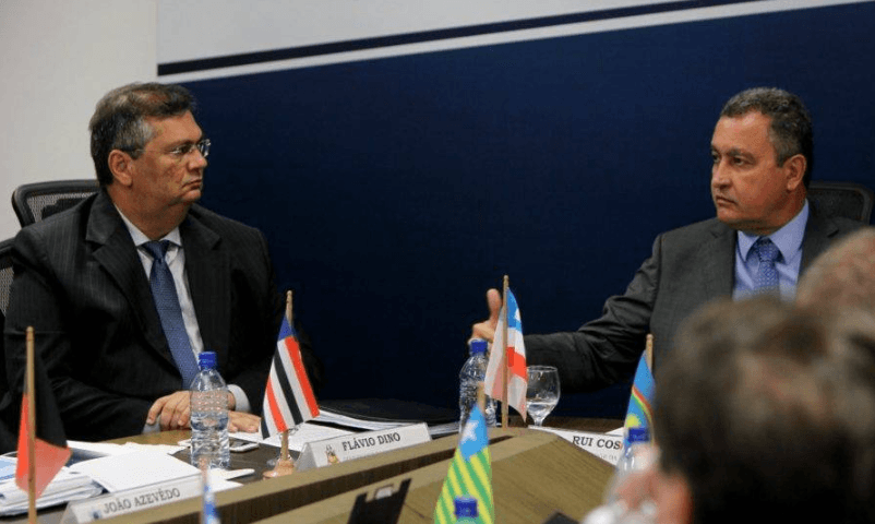 VAI E VOLTA: Flávio Dino devolve ao STJ inquérito sobre desvios na compra de respiradores pelo Consórcio Nordeste, liderado por Rui Costa