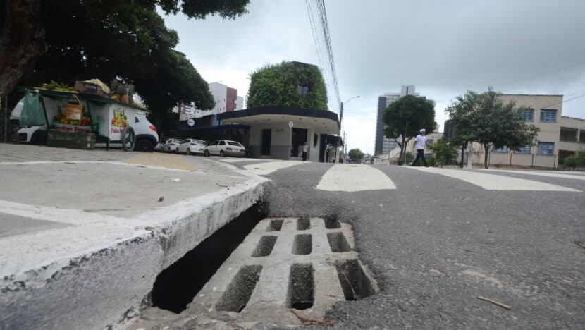 Natal sanciona lei que exige nivelamento de bueiros e tampões em vias