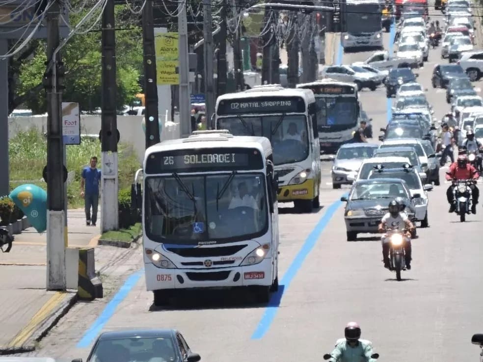 STTU ajusta operação do transporte público para jogo do Brasil neste domingo; confira mudanças