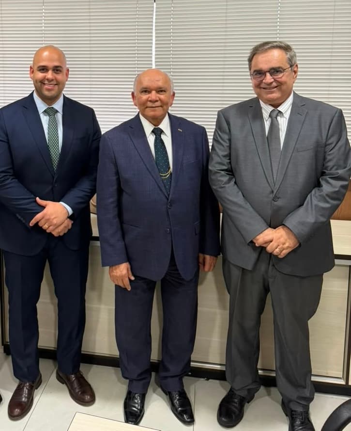 Pastor-presidente José Pedro Teixeira declara apoio a Álvaro Dias durante congresso da Assembleia de Deus Madureira no RN