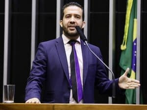 Rachadinhas de Janones: PGR pede que parlamentar comprove pagamentos das parcelas finais do acordo