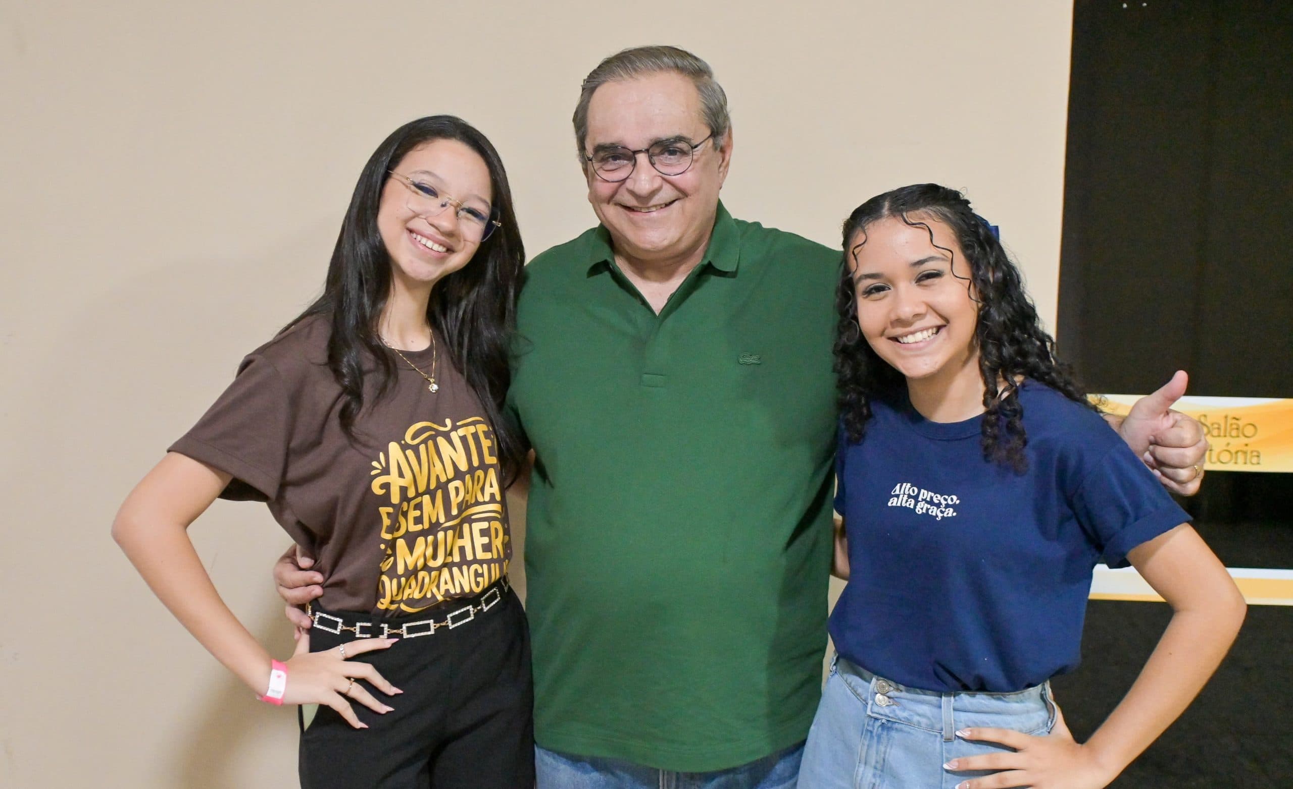 Álvaro Dias participa de Congresso de Mulheres da Igreja Quadrangular em Mossoró