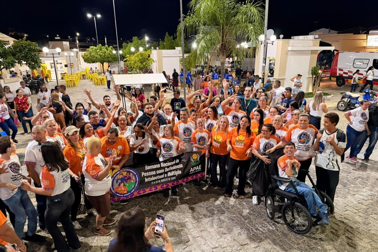 Em Jardim do Seridó, Cristiane Dantas participa de caminhada da APAE e cumpre agenda no interior do Estado