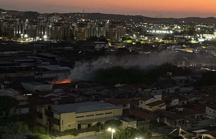 Gavião atinge rede elétrica e provoca apagão em pelo menos cinco bairros de Natal
