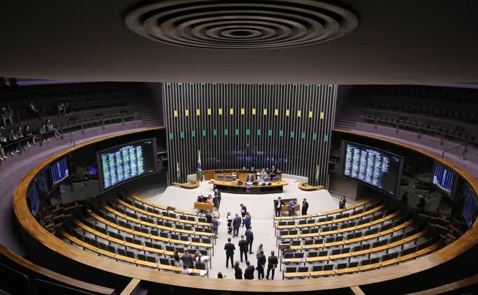 ELEIÇÕES 2026: número de candidatos a deputado federal cai 41% no RN em relação a 2022