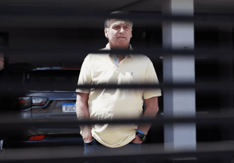 Enquanto Moraes nega visita de filhos a Bolsonaro, somente no DF, 1,5 mil presos são beneficiados com ‘saidão' de Dia dos Pais