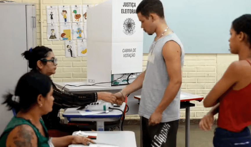 Eleitorado jovem recua 22% em 16 anos com envelhecimento da população