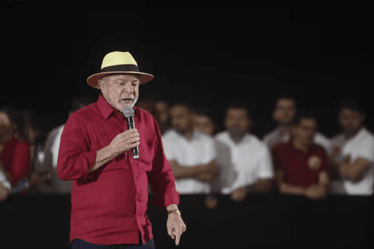 Lula oficializa candidatura à reeleição em convenção do PT em SP