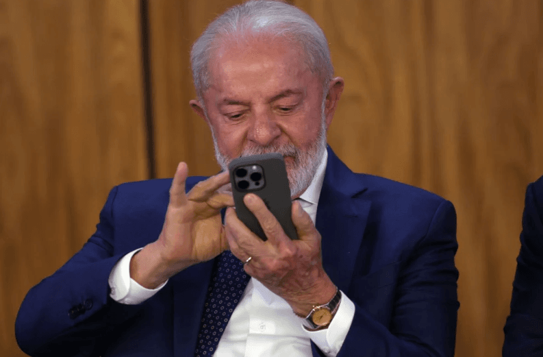 Lula soube na véspera de pedido da PGR para enviar caso de Lulinha à primeira instância