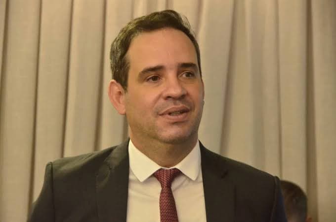 BATEU O PÉ: Campanha de Cadu desafia MPE e diz que não abrirá mão de associar nome do candidato do presidente Lula