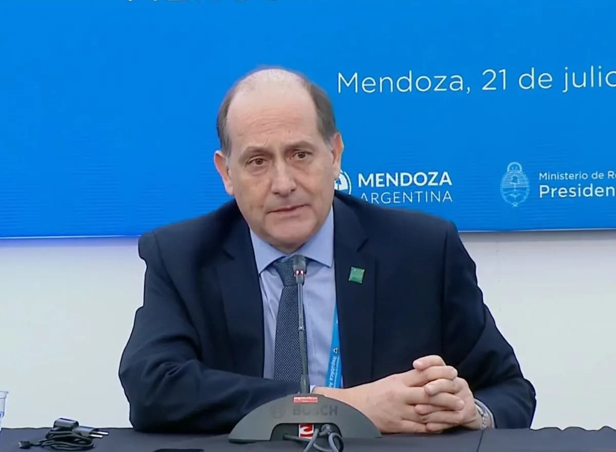 Embaixador de Milei deixará o Brasil neste domingo em meio à crise com a Argentina
