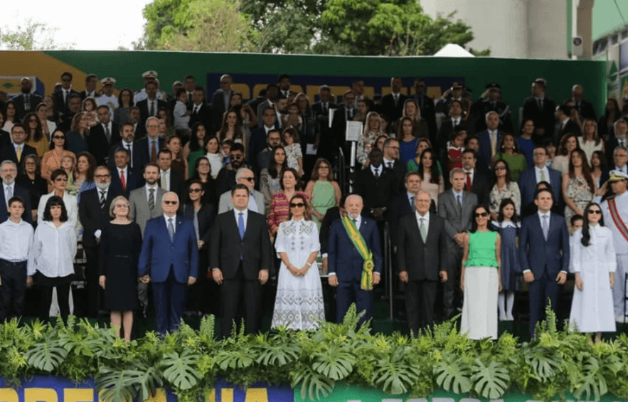 Em meio à crise, ministros do STF evitam desfile do 7 de Setembro; Fachin foi o único presente