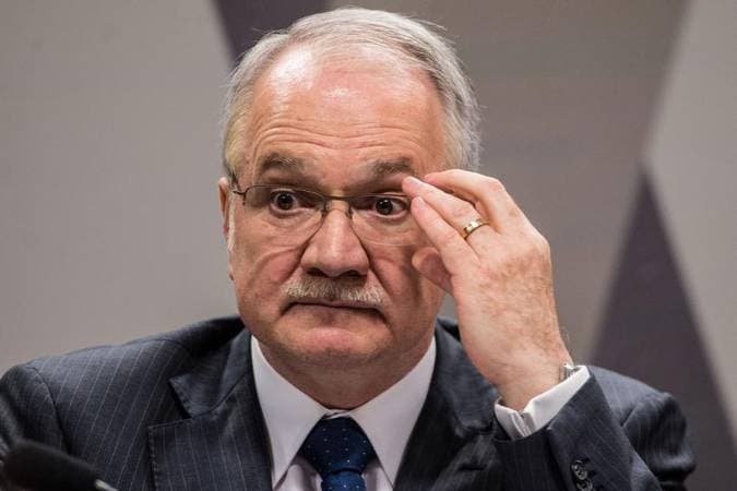 PRESSÃO: Ex-ministros do STF cobram Fachin e pedem apuração urgente da “mais aguda crise” da Corte