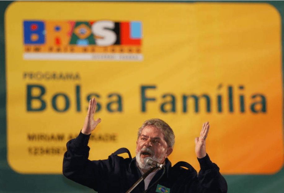 NA MIRA DO TSE: Decreto de Lula que aumenta Bolsa Família às vésperas da eleição tem viés eleitoreiro e abre brecha para contestação, dizem especialistas