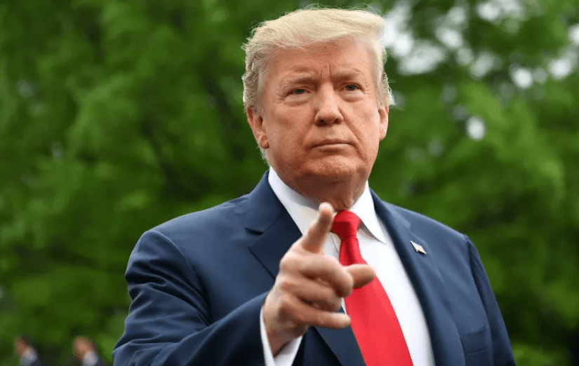 GUERRA À IMPRENSA: Trump bane CNN, MS NOW e Politico da Casa Branca