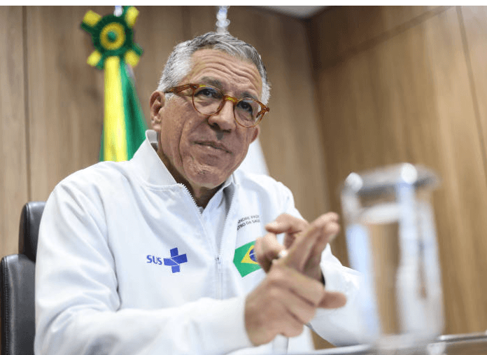 FORA DA AGENDA: Vorcaro recebeu Padilha em jantar restrito antes de encontro com Lula, indicam mensagens