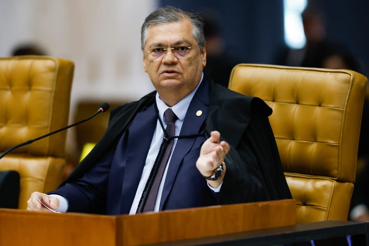 “GENERALIZAÇÃO INJUSTA”: OAB reage a Dino e diz que ministro lançou suspeita sobre toda a advocacia
