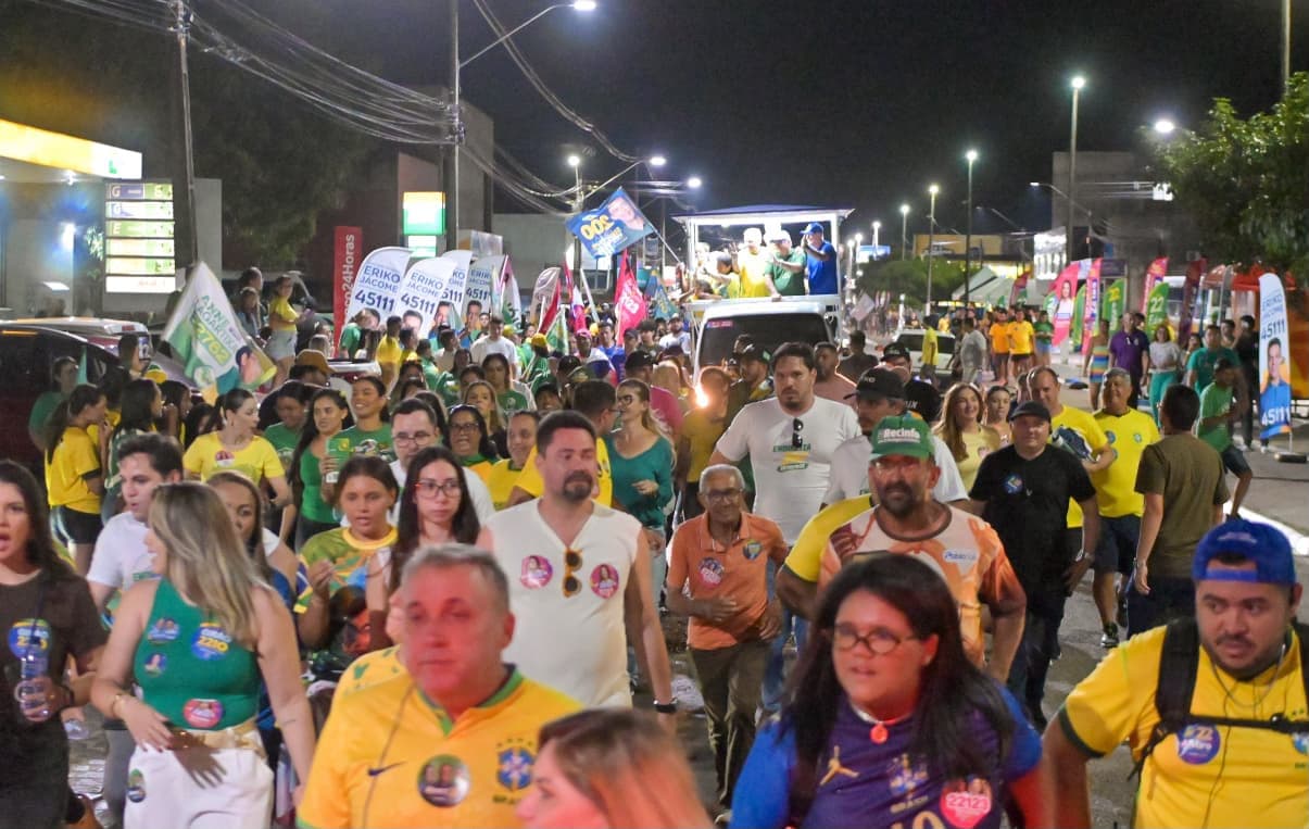 Com presença de Alfredo Gaspar, vice de Flávio Bolsonaro, Extremoz para para receber Álvaro Dias e a onda 22