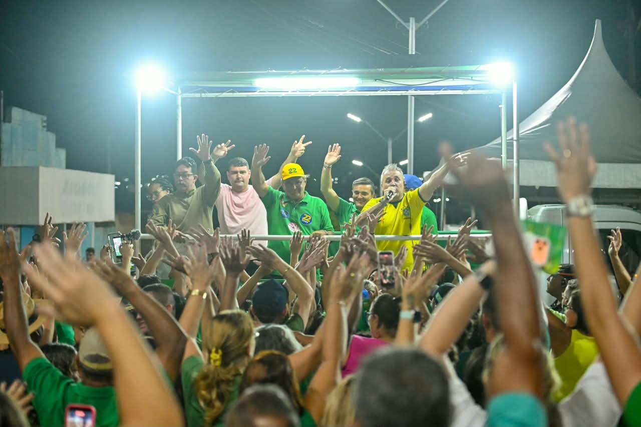 Caravana 22 percorre sete municípios do Agreste e Litoral Sul com carreatas, motociata e passeata reunindo multidões