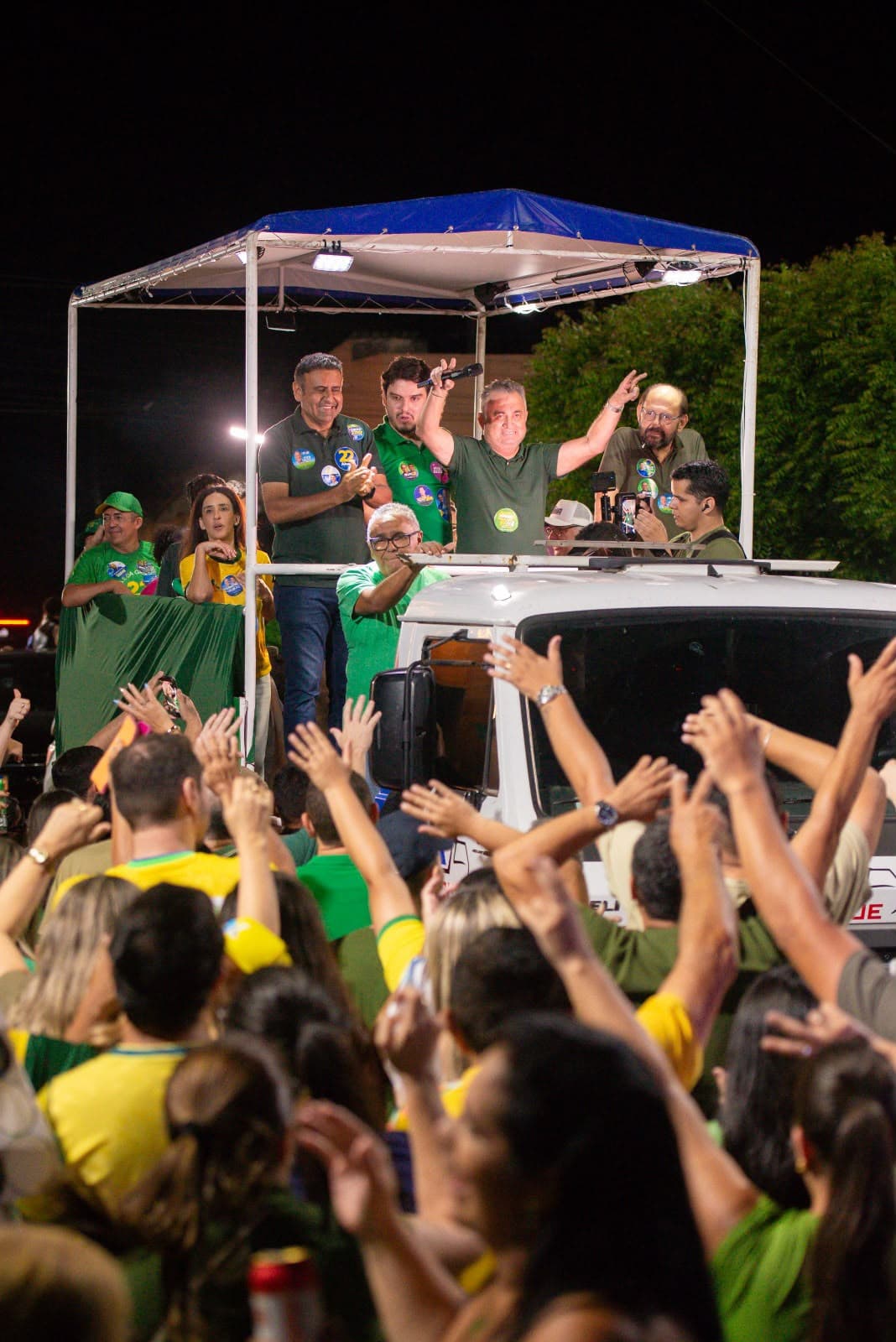 Caravana 22: filho do Potengi, Babá Pereira reúne mais de 10 mil pessoas em grande carreata na região